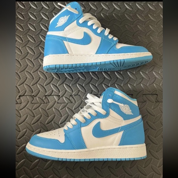 Size 3.5 - Air Jordan 1 Retro High OG BG 'UNC' 2015